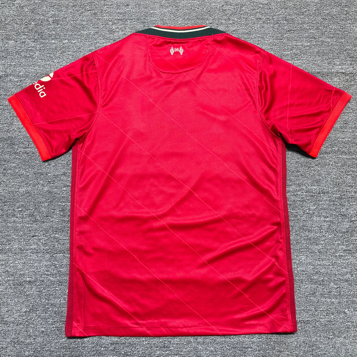 Maillot Liverpool retro 21/22