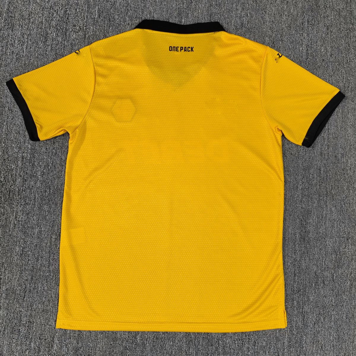 Maillot Domicile Wolverhampton 2025/2026